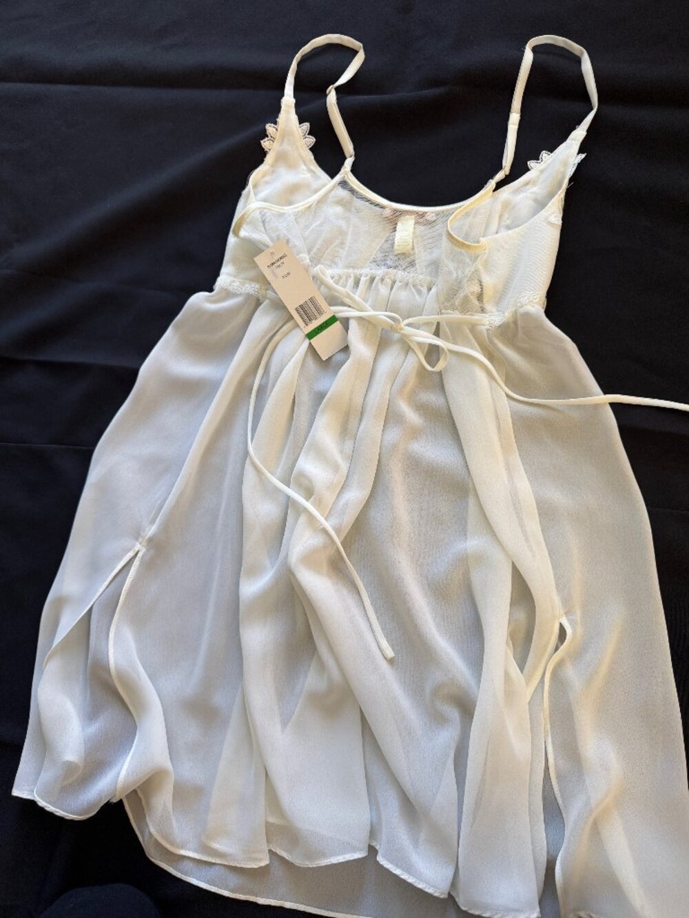 Flora Nikrooz White Embellished Nightgown; New With Tags, Size L
